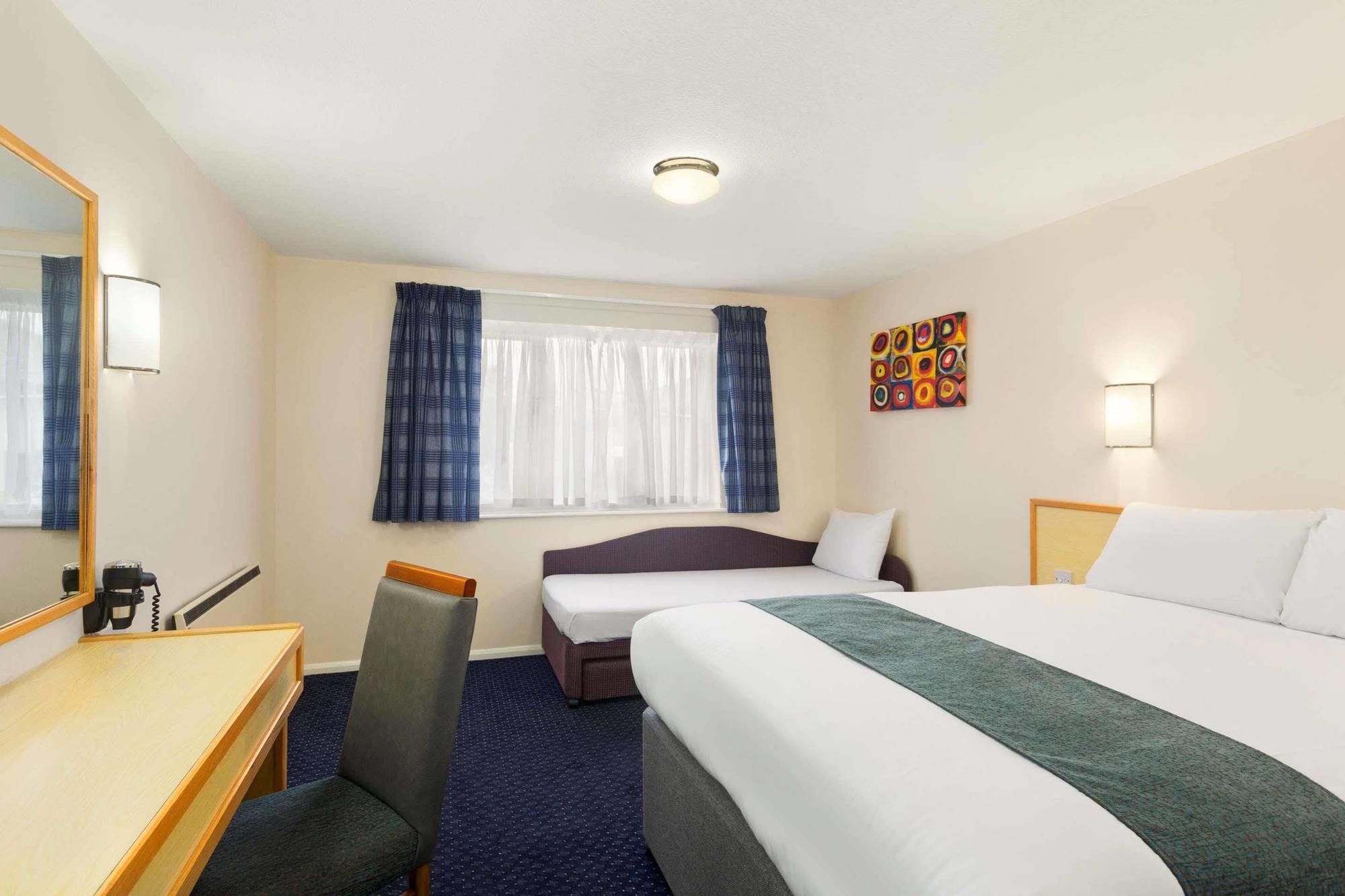 Days Inn Винчестер Экстерьер фото