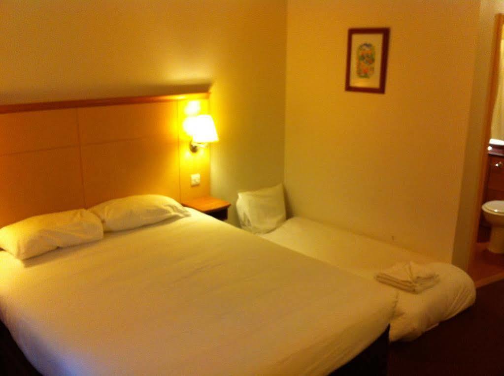 Days Inn Винчестер Экстерьер фото